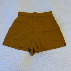 CLEAR OUT SALE - Aritzia Linen Boissier Shorts